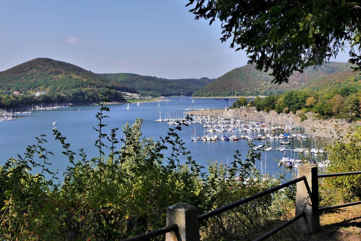 Ferienhaus Diemelquelle - Mit Eingezaeuntem Garten Willingen  Luaran gambar